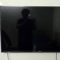 شاشة ال جي ٤٣ • فول سمارت • ضمان