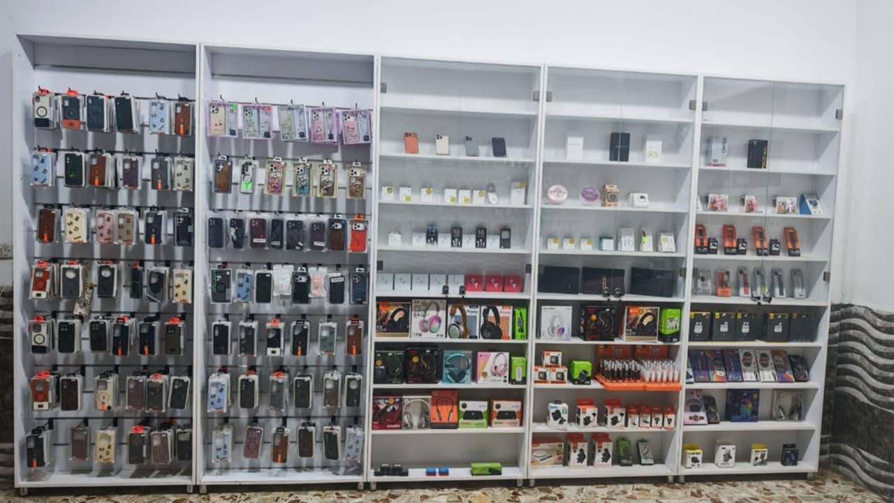 محل موبايلات للبيع سبب البيع(عدم التفرغ)
المحل يحتوي على ديكور متكامل_قطعه ضوئيه_اكسسوارات_شاحنات_سماعات_لصقات شاشه_لندات ضوئيه مكانه حي ميسان المحل شغال سعره خمس ملايين وبه مجال بضاعه كامله


**إذا كنت صاحب هذا الإعلان وتريد حذفه لأي سبب، رجاءا أرسل رسالة إلى الدعم الفني**