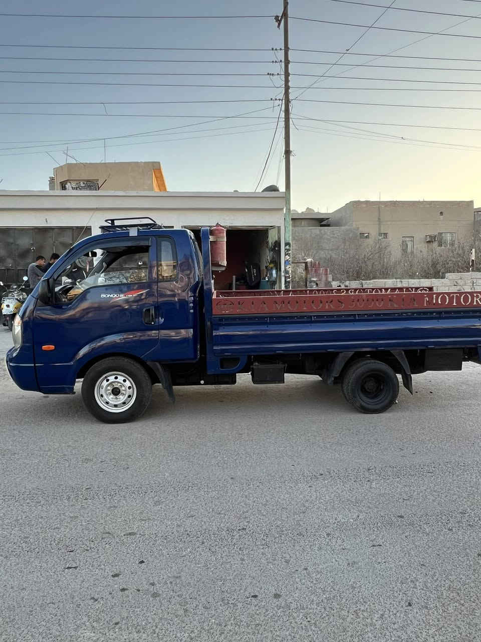 سلام عليكم كيا مسكر كرنفال موديل 2007 محرك جديد تختم تاير سنويه مجدده لحد نهايه 2030 رقم جديد مكان بغداد ابو غريب سعر سياره 90وبيه مجال رقم ***********. بدون محجر 
باب  وياها اصلي جديد
