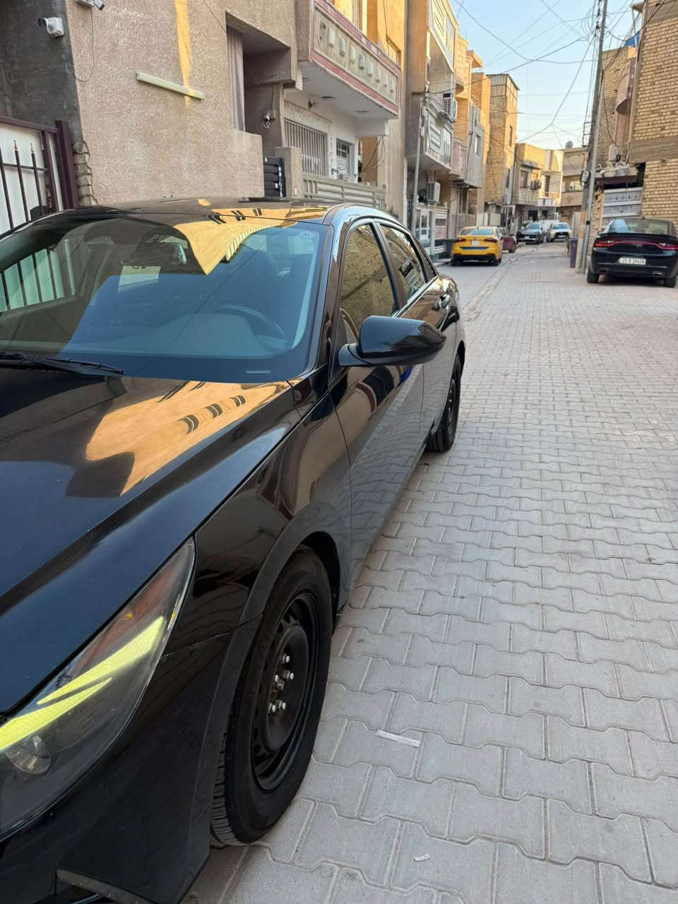 النترا 
مديل ٢٠٢١
اللون اسود 
وارد امريكي 
حادث جاملغ وجزء من البنيد بدون دواخل 
مكينه ٢٠٠٠ دوش 
بدون فتحه مخمل 
بصمة تشغيل 
السونار مرفق مع الصور 
***********

السعر ١٢٨$ ورقة بغداد, العراق
