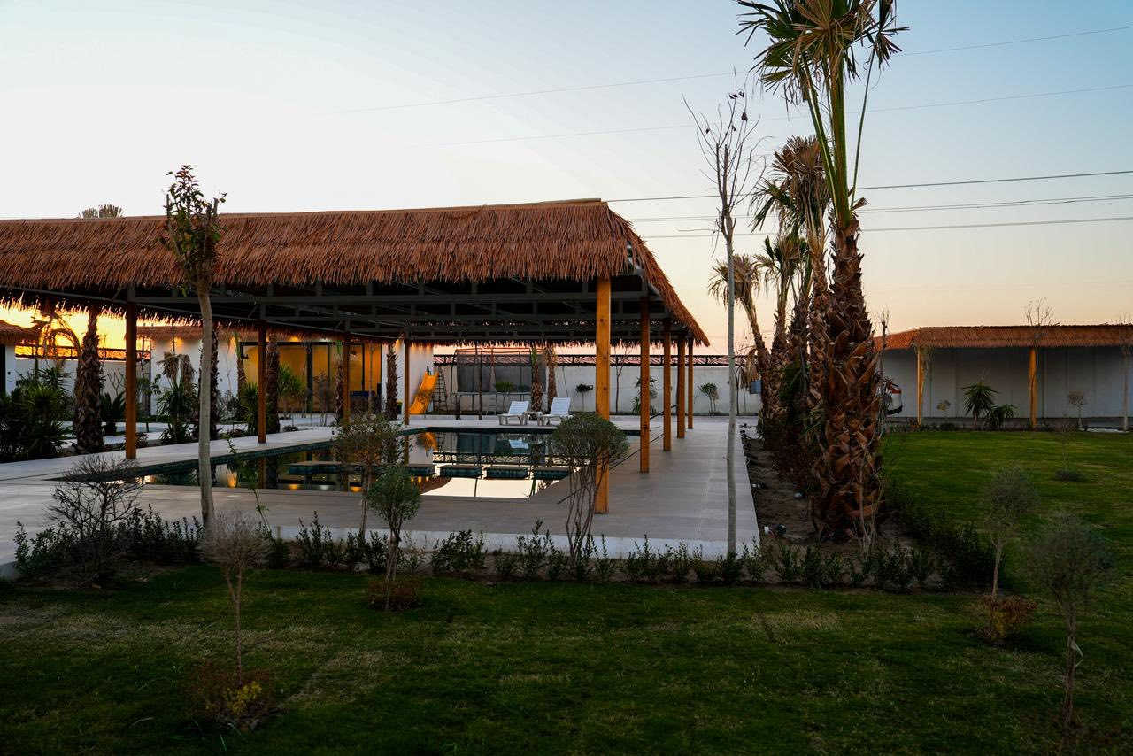 مزرعة قش و خيزران : وجهتك المثالية للاسترخاء والمرح! 🌳*

تعال واستمتع بأجواء الطبيعة الخلابة في مزرعتنا المميزة! 🌟 نقدم لك تجربة ترفيهية فريدة من نوعها، مع مساحات خضراء واسعة، وأنشطة ترفيهية متنوعة.

📍بغداد_ابو غريب
للحجز والاستفسار الاتصال على الرقم : ***********
