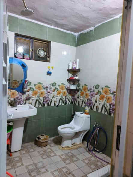 مشتمل100م #للبيع واجهه 5 "(مدخلين) بناء حديث ￼2022 "منطقه هادئه وراقيه
يحتوي على ؛$ كراج ‏ واستقبال وحولي مطبخ حار ‏وبارد ومنور و3 غرف نوم و خدمات  طابقين
طابو ملك صرف 
الموقع: مشتمل-‏ الشعب شارع عدن خلف صلاح الدين￼    
_________________________
(#مكتب_السوداني_للوساطة_العقارية)
عنوان المكتب بغداد-الشعب - حي التجار- مجاور اعدادية بلقيس للبنات‏- @‏‏ ***********￼ يوسف السوداني متواجد ماسنجر واتساب
