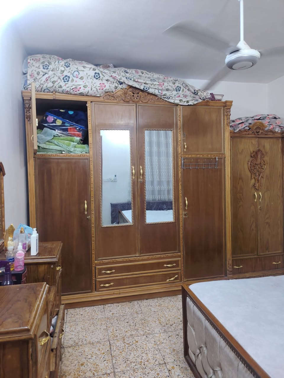 غرفه خشب صاج اصليه سويناه قبل ٣ سنوات ونريد نغيره السعر مليون ونصف


**إذا كنت صاحب هذا الإعلان وتريد حذفه لأي سبب، رجاءا أرسل رسالة إلى الدعم الفني**