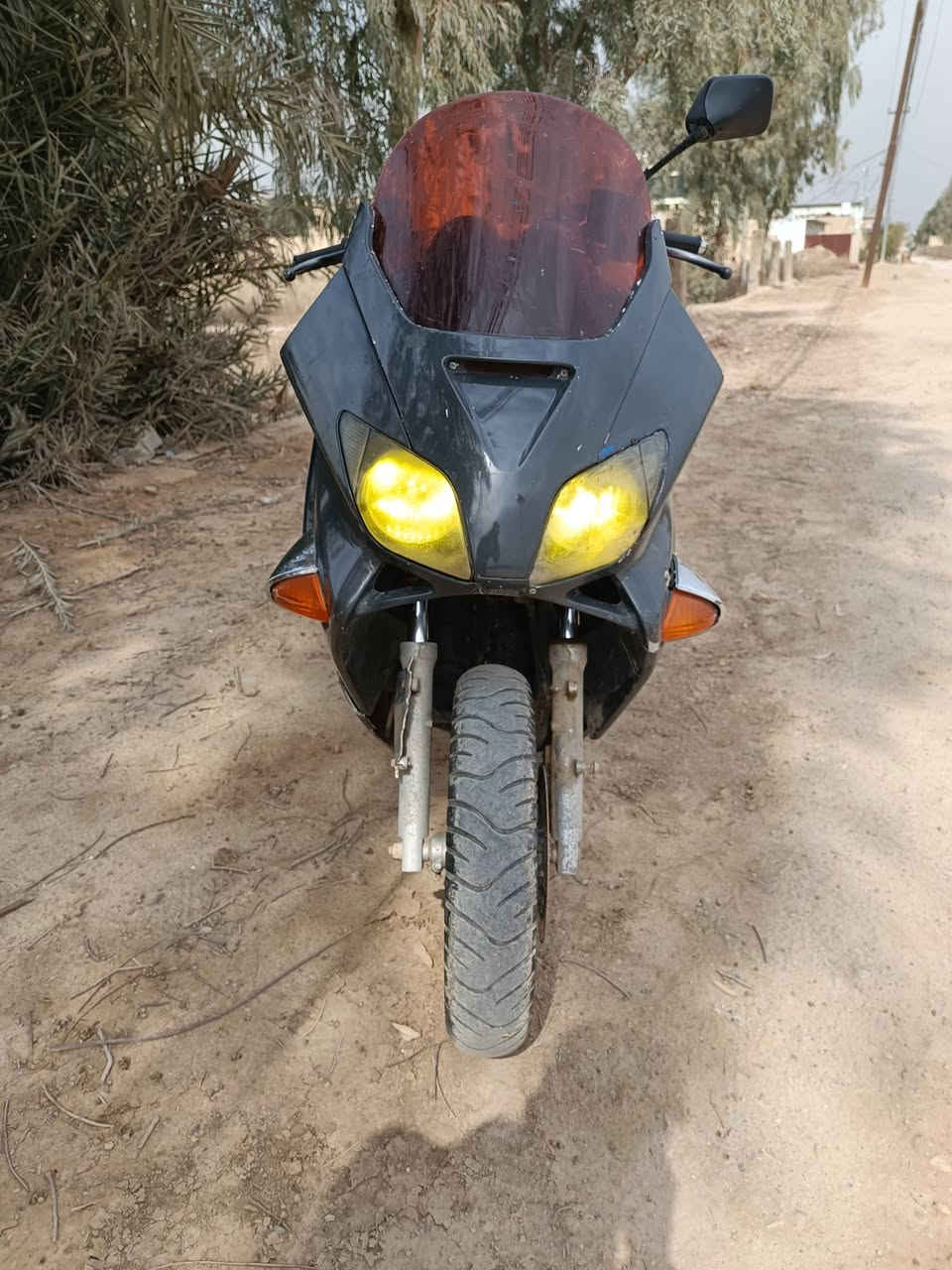 السلام عليكم اخوان
فورزة 0.6 للبيع مكينة 250cc دراجة خير من الله مكينة وكهربائيات كلها شغالة نكرة سلف باي وقت/ لايتات ليد/ الناصي اصفر /والعالي ابيض ثلجي /ستاند حساس/ دبل تايرات جدد/ باتري جديد / بس دبلها الامامي شويه تعبان + ترتيب للكفرات فقط
 
السعر 400 / مكاني بغداد ناحية الوحدة 
للتواصل / ***********
