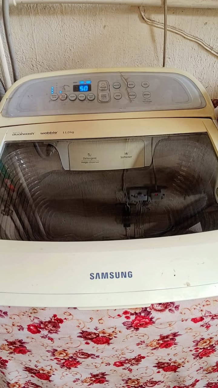 غساله سامسونك شغاله نظيفه الحجم 
١٤ كليو كلش نظيفه الله شاهد مستعجل علئ البيع الريدها بي خير ويدلل العنوان مدينه الصدر قطاع ٤٨ الداخل واكو توصيل داخل المدينه فقط السعر ١٥٠ وبيها مجال علئ الجيه وهذا رقمي *********** ابو يوسف
