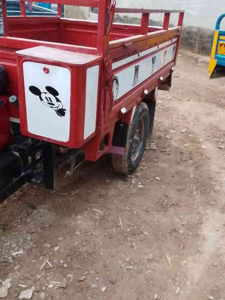 السلام عليكم ستوته للبيع موديل 2015 شاصي واوراق مكفولات مكينه 2025 تخم تاير  كهربائيات كلها شغاله السعر 1250  الشراي يتصل المكان كوت شارع النفط *********** 
***********
