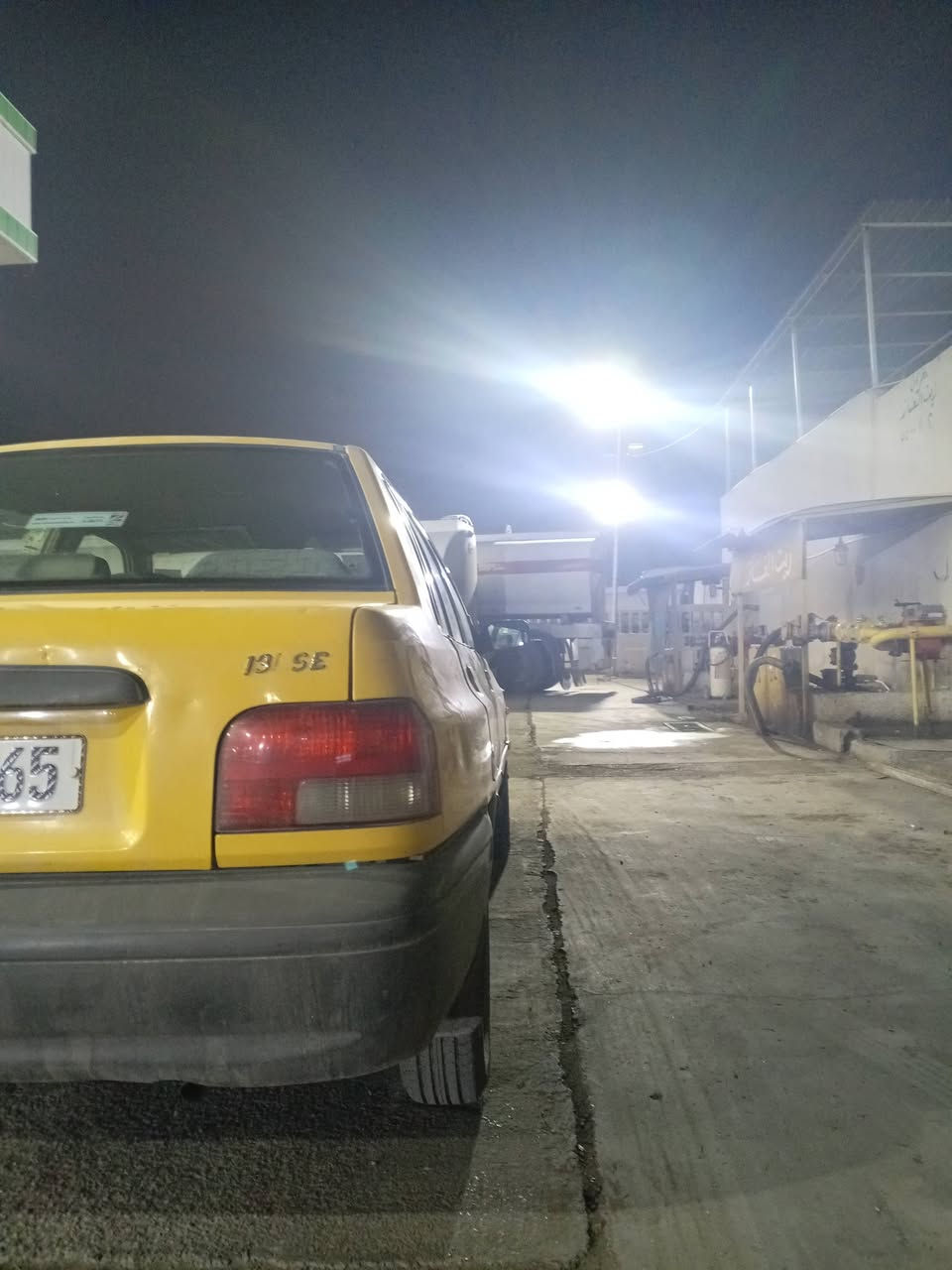 السلام عليكم
سايبا مديل 2012
السياره مكفولة من الضربه والصبغ
عده الهلالات الخلفيه معمره
بيها فطر كد نص اصبع بالبراكيت
السياره مصفره هيئة وغرامات
رقم انكليزي سنوية لل2030
بيها رصعتين بالجاملغ الأمامي
ورصعه بالجاملغ الخلفي
السعر 30 $وبيها مجال قليل حق الجيه
المكان البلديات قرب نادي الصناعة
اقرأ المنشور يرحم والديك
***********
