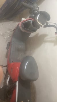 دراجه شحن كلها شغاله بس نقص بطاريات سعرها 100وبيعا مجال 07759612908