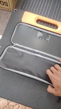 لوح شمسي • ١٢٠ واط • بطاريات