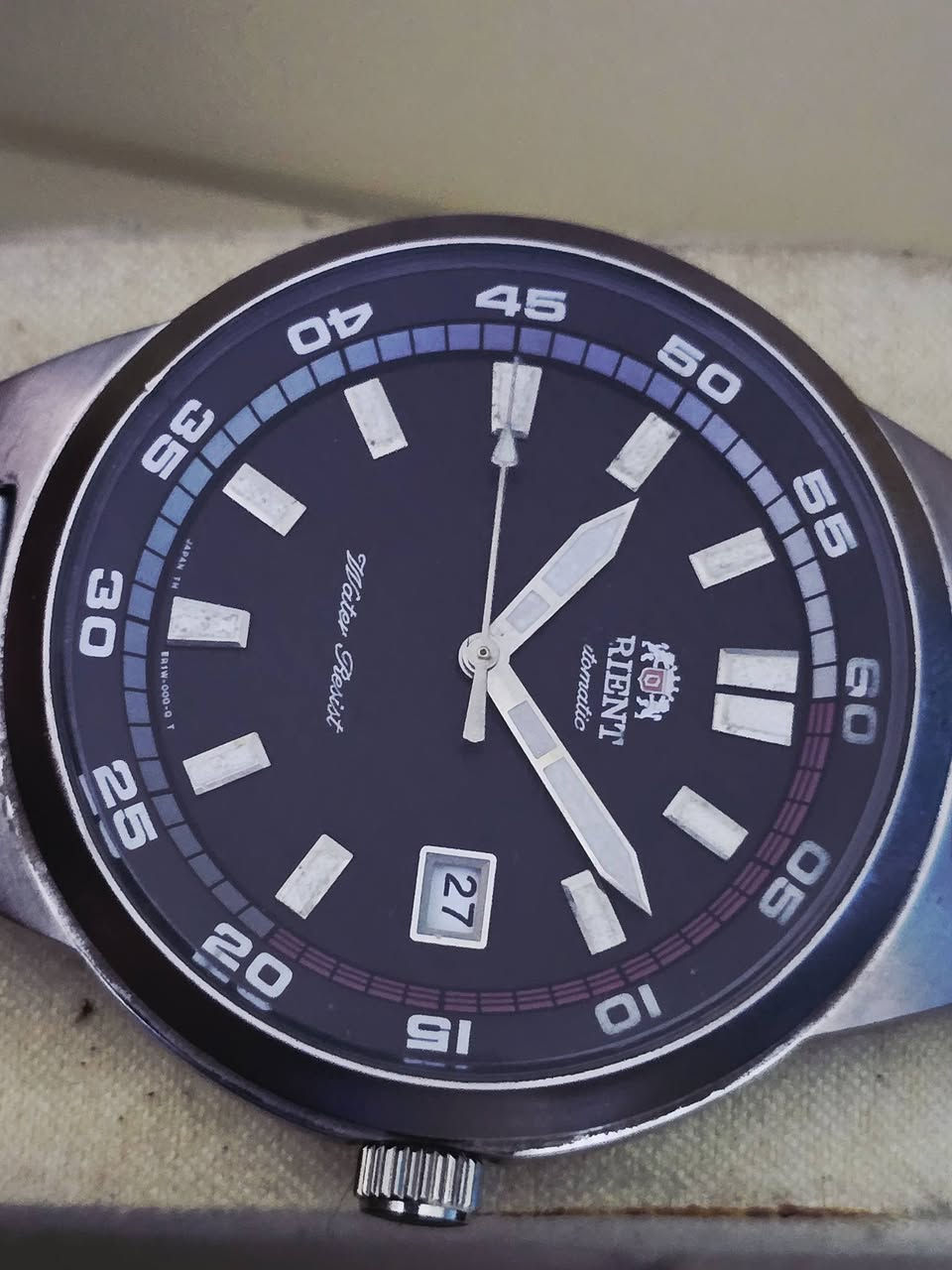 اورينت 
ياباني اصلي اوتماتيك 
ظهر مكشوف 
سير اصلي 
نظيفه جدا 
قطر  ٤١

٩٠ الف
المكان اربيل 
يوجد توصيل 

Samer Akeel AlJboory 
https://www.tiktok.com/@samerakeelwatch?_r=1&_t=ZS-92XzzfzgLln


**إذا كنت صاحب هذا الإعلان وتريد حذفه لأي سبب، رجاءا أرسل رسالة إلى الدعم الفني**