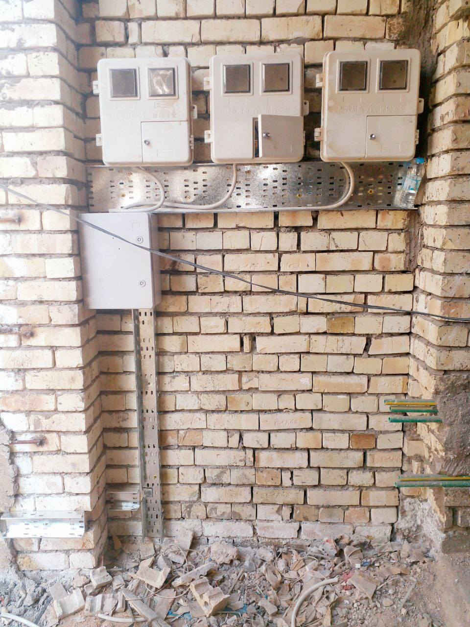 تأسيس كهربائية عامة 
تأسيس صحيات عامة
الهاتف أو واتساب 

***********
