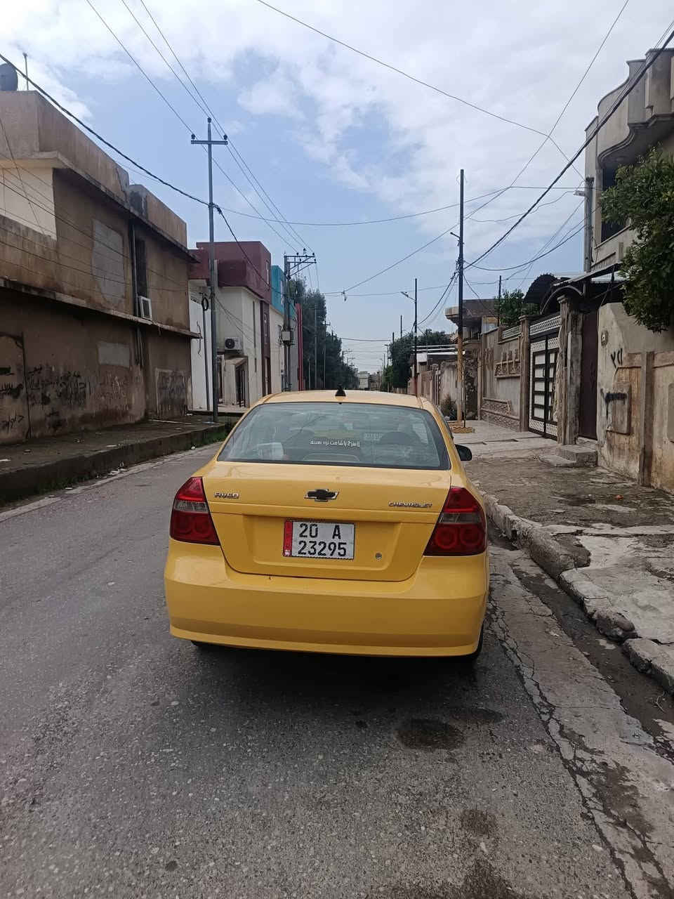 سياره جاهزه من كلشي كهربائية كير مكينه  حداديه تخم تاير جديد  بيه بارد بسيط خير من الله سياره خليجيه موديل 2011 السياره بلادي صفره  رقم  انكليزي سعر40 (***********
