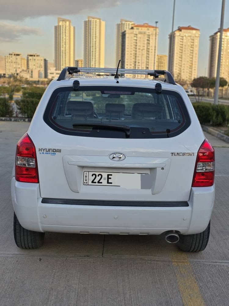 مەکینەی نەکراوەتەوە
زۆر جوان ماوەتەوە
سەیارەی مەعرەز نییە
چوار تایەی تازەی لە ژێردایە
بە ناوی خۆمانەوەیە
سەنەوی تا کۆتایی ٢٠٢٩ تازەیە
هەزەی تازەیە
نرخی ١٢٤ وەرەقەو معامەلەیەکی کەم
***********
*********** السليمانية, العراق
