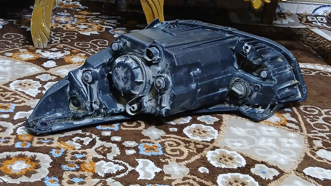 السلام عليكم مازدات توسان ٢٠١٥ مع قبق مكينه الرقم *********** العنوان بغداد البلديات
