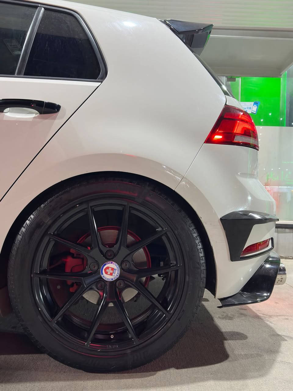 ويل HRE performance
18 inch
لون اسود طافي (مات) بلادي ما مصبوغ 
بشرط ما بيه كسر & فطر & لحيم
وياه تايرات مستعمل نظيف 
تايرات ٢ سايز
امامي ٢٢٥-٤٥-١٨
خلفي ٢٣٥-٤٥-١٨ 

ستيرن vw 
Tsi-Gti-Gli
جديد كبس بالكارتون 
جلد + شامو 
خياطه احمر
ريد لاين
قالب سبورت
اطار بلاك بيانو اسود لماع
لوكو اسود لماع + ارباك 
بيه بادل شفتر (حتي اذا سيارتك بدون مواصفات يشتغل ) 
تحكمات (دكم) كامل وياه
ماتحتاج اي شي اضافي مثل برمجه او تغير دكم او اي شي 🔥

لايت كولف 
GTI خط احمر
Mk7.5 2018-2021
نظافة ٪؜١٠٠ 
مستخدم قليل 
كل شي شغال بشرط
ممفتوح 
جاهز عليه ليدات عالي&  ناصي  ابيض 🔥 

اربيل
واتس اب 
0772 124 7005
