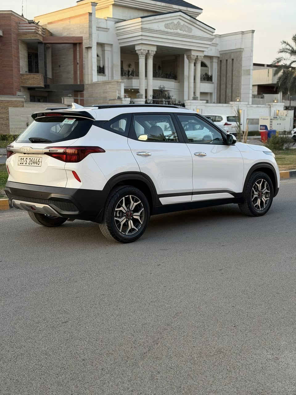 السلام عليكم
للبيع او مراوس بشمالي 
 كيا سليتوز موديل (2023 ) خليجي
(ضمان شركه الدوليه العراقيه)
 مكفوله كفاله عامه 
المواصفات👈
♦️بصمه تشغيل+بصمه ابواب
♦️كشنات جلد ابيض بلادي بقلاوة
♦️فول تحكم استيرن
♦️اشاير بل مري 
♦️ مري شفط
♦️تبريد مركزي قطعتين امامي وخلفي
♦️لد نهاري 
♦️تشغيل عن بعد 
♦️ماشية 21 الف كيلو 
♦️كامره خلفيه 
♦️شاشه كبيره
♦️مكاني بغداد جميلة شارع خيرالله 
السعر 169 ورقة
♦️***********
