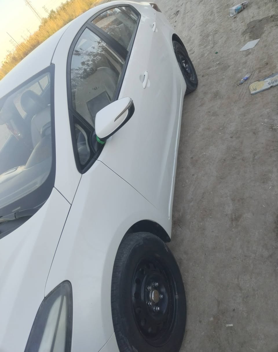 سلام عليكم كيا سيراتو كفاله خليجي مديل 17 تخم تايرات نص موصفات
مكينه وكير وتبريد كفاله ماشيه 135 جديده سياره 

سعر 132 وبيه مجال هاذه رقمي *********** الاستفسار
