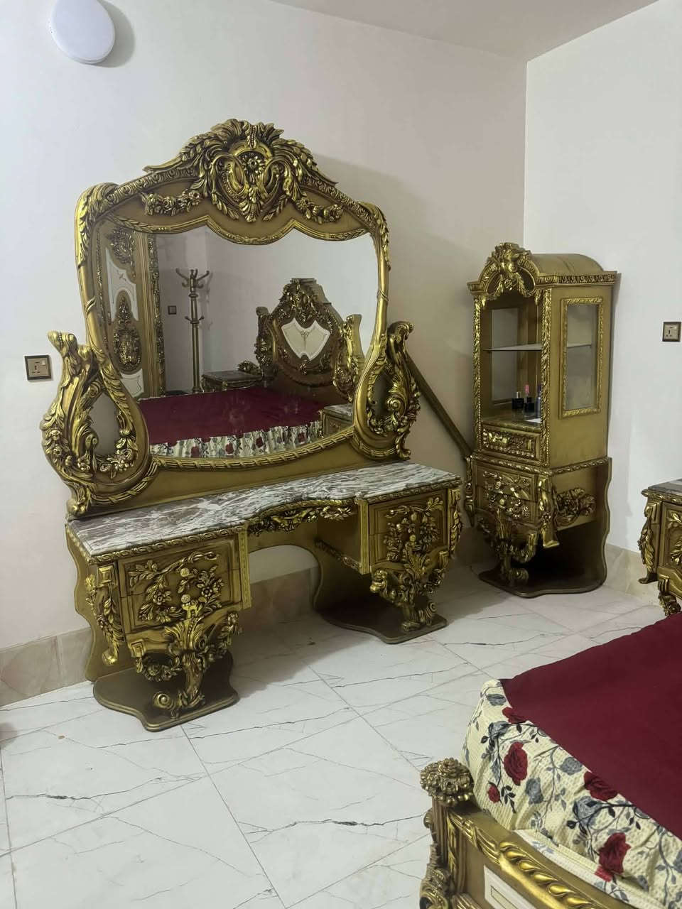 السلام عليكم  غرفه  زان مصري  نظيفه اي كسر مابيها  للبيع مكانها  التاجي اي استفسار راسلوني خاص


**إذا كنت صاحب هذا الإعلان وتريد حذفه لأي سبب، رجاءا أرسل رسالة إلى الدعم الفني**