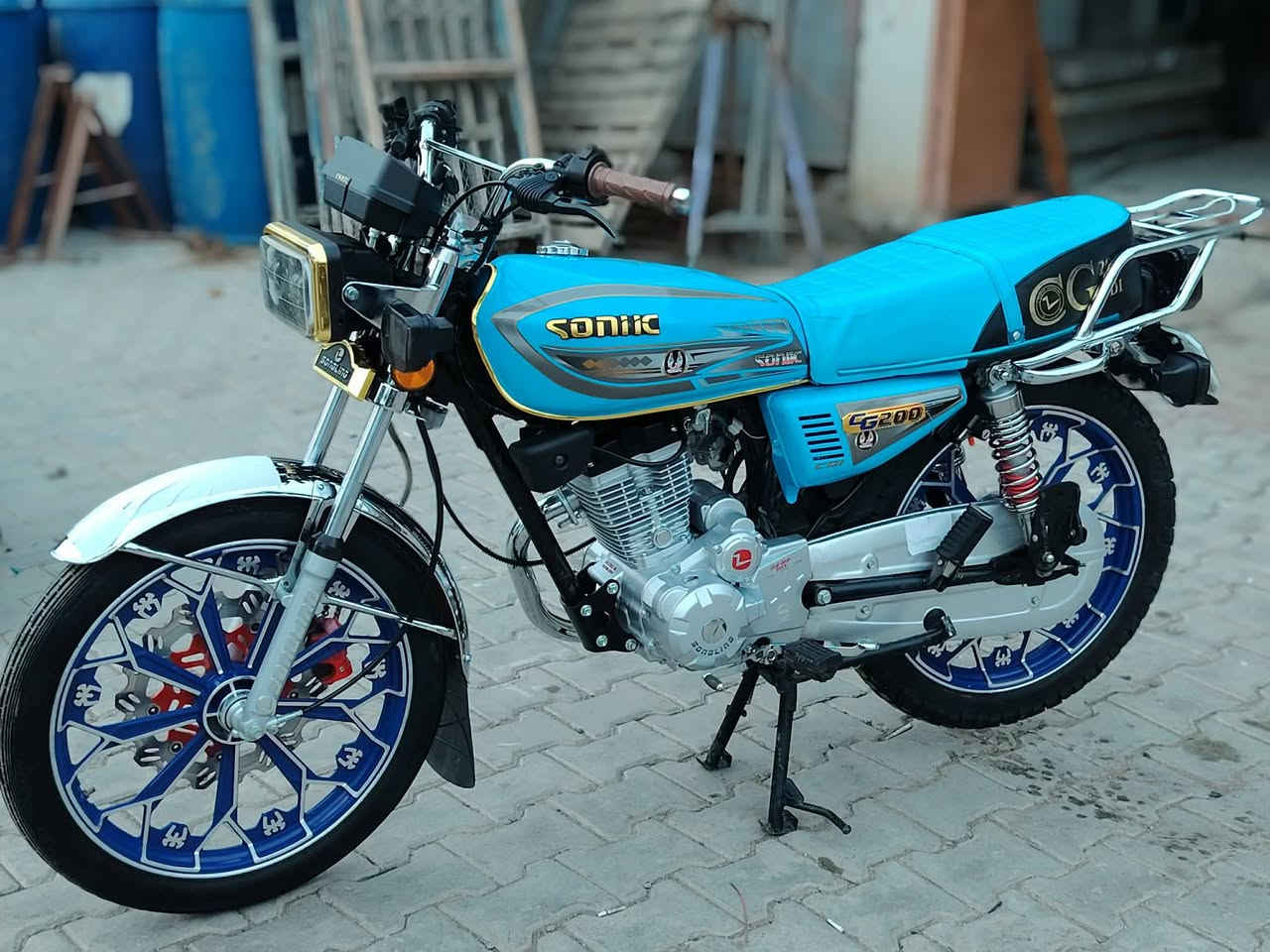 سلام عليكم دراجه سيفان البيع موديل ٢٥ مكاني ديالى بلدروز 
السعر ٨٥٠ وبيه مجال


**إذا كنت صاحب هذا الإعلان وتريد حذفه لأي سبب، رجاءا أرسل رسالة إلى الدعم الفني**