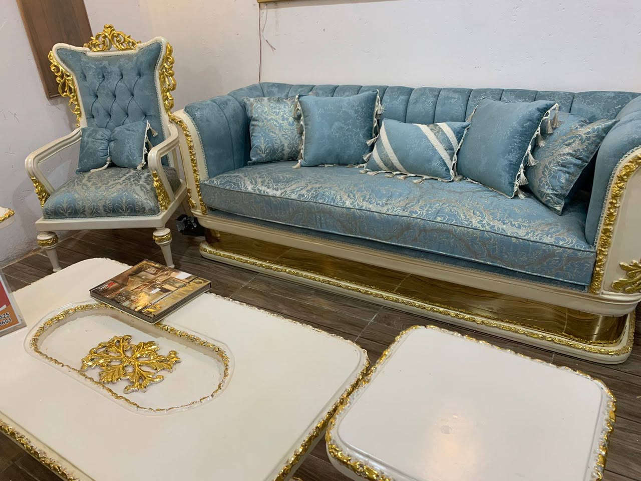 متوفر اتخم موديل ايطالي 10مقعد جديد غير مستخدم


**إذا كنت صاحب هذا الإعلان وتريد حذفه لأي سبب، رجاءا أرسل رسالة إلى الدعم الفني**