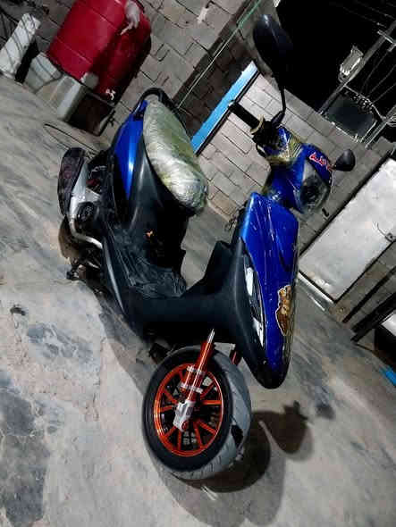 سلام عليكم دراجه ماكس عدله لبيع كفرات كامله كلشي يشتغل سلف هندر كهربايات السعر 500 وبيه مجال  مكاني بصره خور الزبير***********
