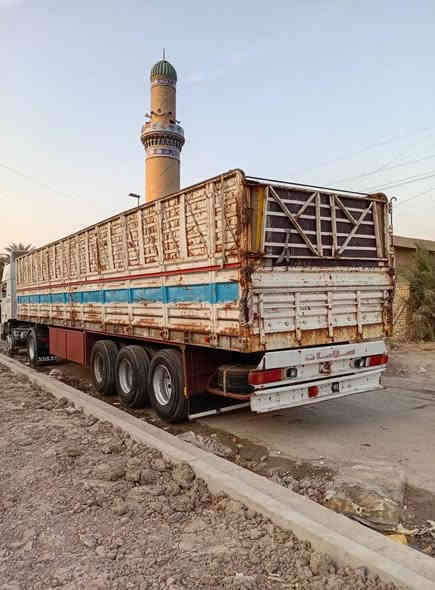 السلام عليكم 
عربانه للبيع حداديه شاصي 16
دناكير 14 تركي تايرات نص عمر 
طول العربانه 12.50  ارتفاع الاصفاح 190
السعر 90 $ وبيهه مجال 
العنوان : بغداد شارع فلسطين 
رقم الهاتف : ***********
