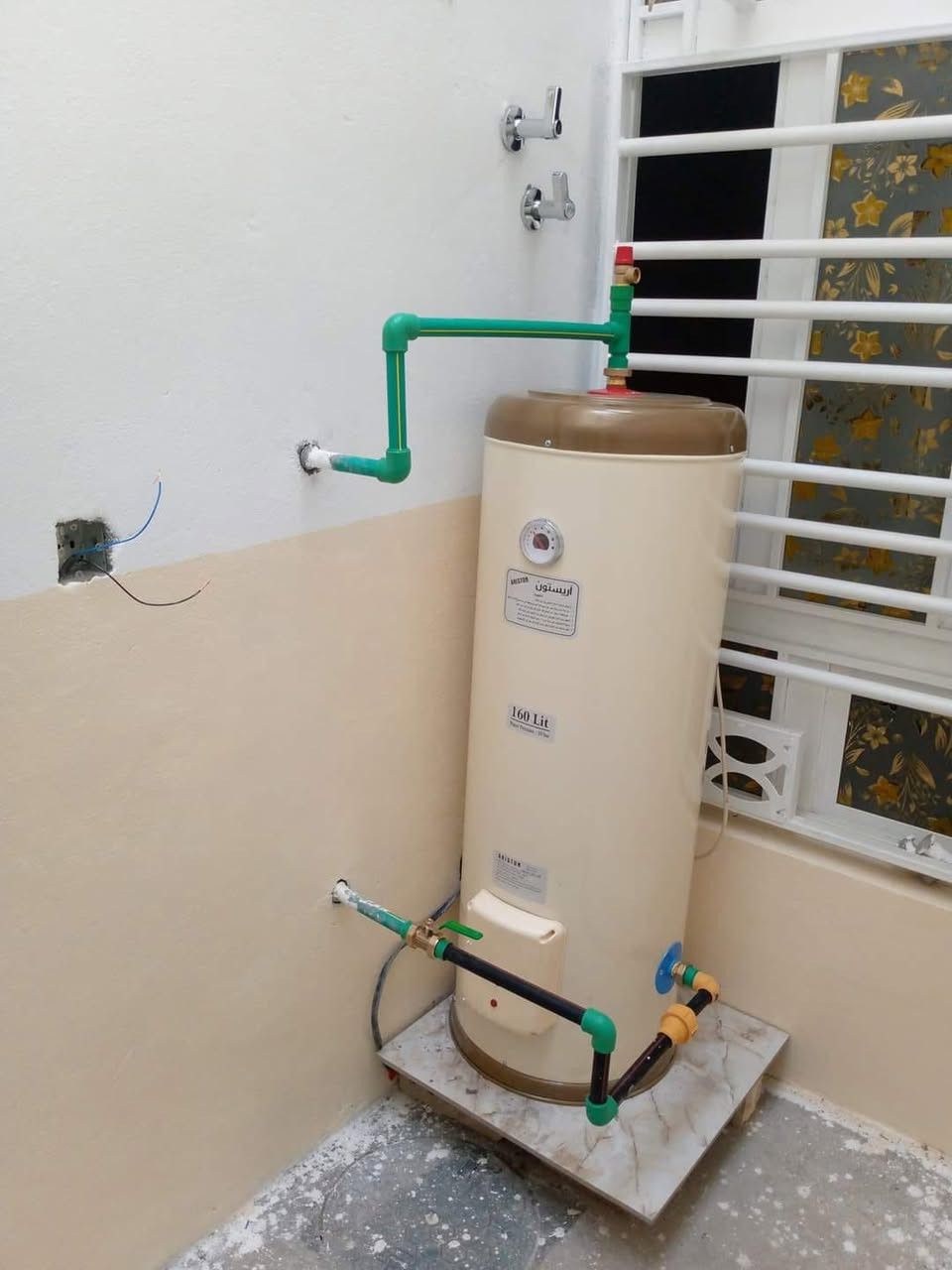 تأسيس ماء ومجاري *********** تأسيس صحيات ***********
