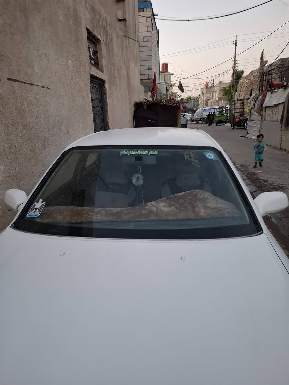 السلام عليكم ورحمة الله وبركاته 
سياره بطه فصل موديل 2000 بأسمنه ( مكفوله من الكص والنقل جثه )رقم بصره الجديد سياره جاهزه كهربائيات  سياره قبل شهر رشيتها وبعدها ما مبولشه 
مكاني البصره مركز المحافظه منطقة صبخة العرب شرط التحويل سعرها ٥٠
التواصل ***********
