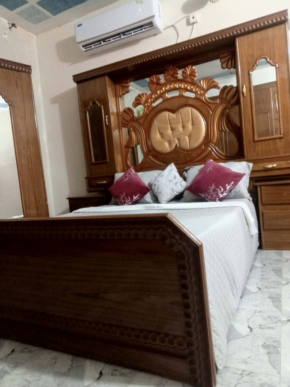 غرفه نوم حطاطه للبيع
جديده بعدها السعر مليون ونص


**إذا كنت صاحب هذا الإعلان وتريد حذفه لأي سبب، رجاءا أرسل رسالة إلى الدعم الفني**