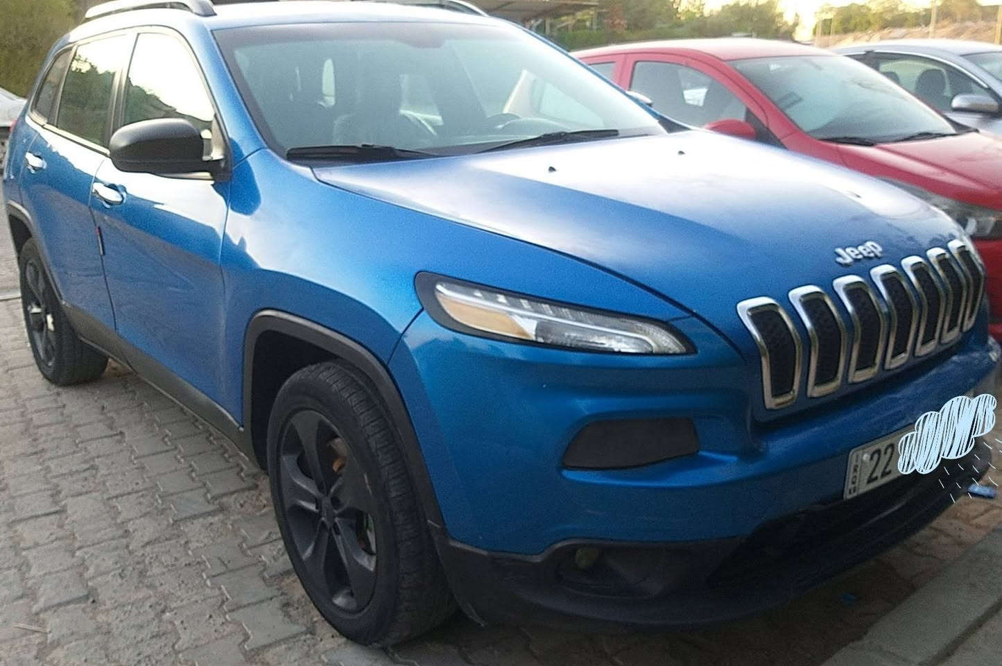 السلام عليكم 
جيب شيروكي ٢٠١٧ 

مواصفات 
محرك ٢٤٠٠ يعني اربع سلندر تنفس طبيعي يعني مو تيربو مو تيربو سياره 

كيرها ٩ نمر اوتوماتيك زائد عادي  

تحكمات استيرن 
سايد ابريك بصمه 
تبريد قطعتين 
شاشه عطلات 
كامره امامية وخلفيه 
ويل كب كروم 
سماعات دمام 
كشنات جلد 
لايتات زنون 
حاجب زنون 
بلاجكتور زنون 
بك لايت لد 
تبريد ثلج 
كير محرك مكفولات 
حدادية جديده 
ضرر موضح بصوره عندي سونار وصور حادثها موجود 
سياره رقم اربيل ب اسمي هزه وسنوية جديدة اتريد وكاله او تحويل حاضر 
مكانها الديوانيه ام الخيل
سعر  ١٢٧  
*********** ديوانية, القادسية
