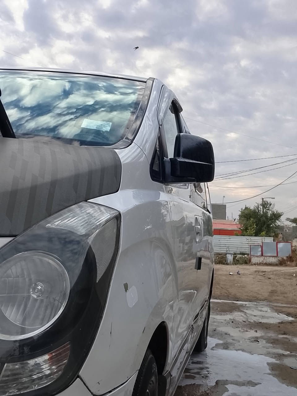 السلام عليكم
أعادت نشر بسبب الوعود الكاذبة 
متاح ستاركس 2012
مكفوله من الضربه بيها صبغ اثر تكشير 
السعر 140 وبيها مجال 
الهاتف *********** ابو صادق ***********
مكان السيارة بغداد
