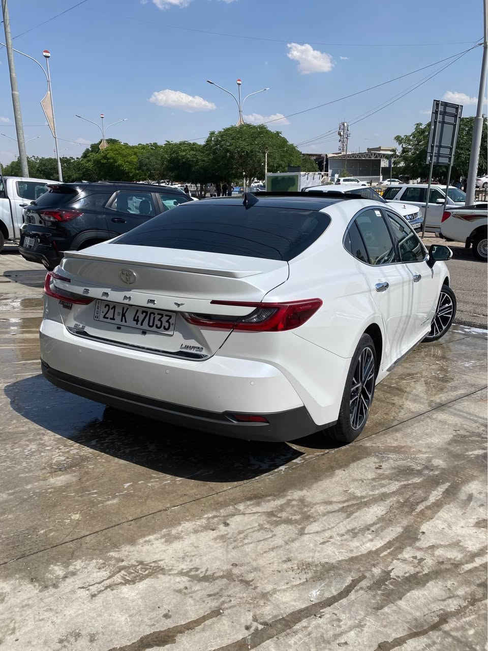 Toyota camry gle 2025 
فول مواصفات ناو قيسى 
٢٤٠٠٠km 
كيلن 
شركه ساس 
سعر ٣٢٠ مجال 
*********** 
*********** كركوك, العراق
