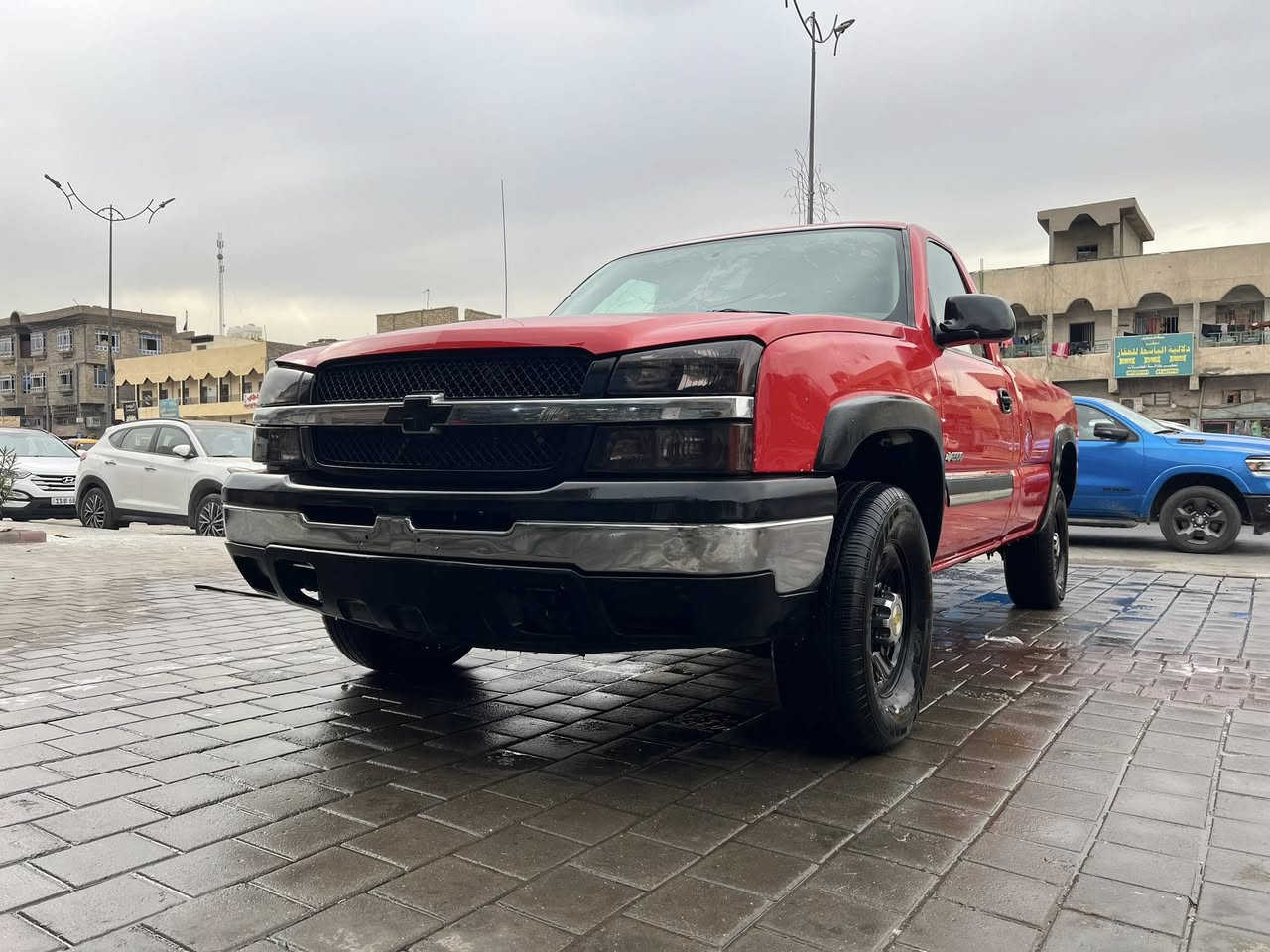 السلام عليكم سلفرادو 2003
سياره جاهزه ومابيه اي ملاحضه وين ميعجبك تطلع بيه طلع 
كير مكينه صدر داخل تخم تاير كله جديد ومكفول 
سعر 67$وبيه مجال للشراي 
*********** 
بغداد مدينه الصدر
