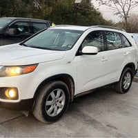 سورنتو ٢٤٠٠ • ٢٠١٢ • كلار