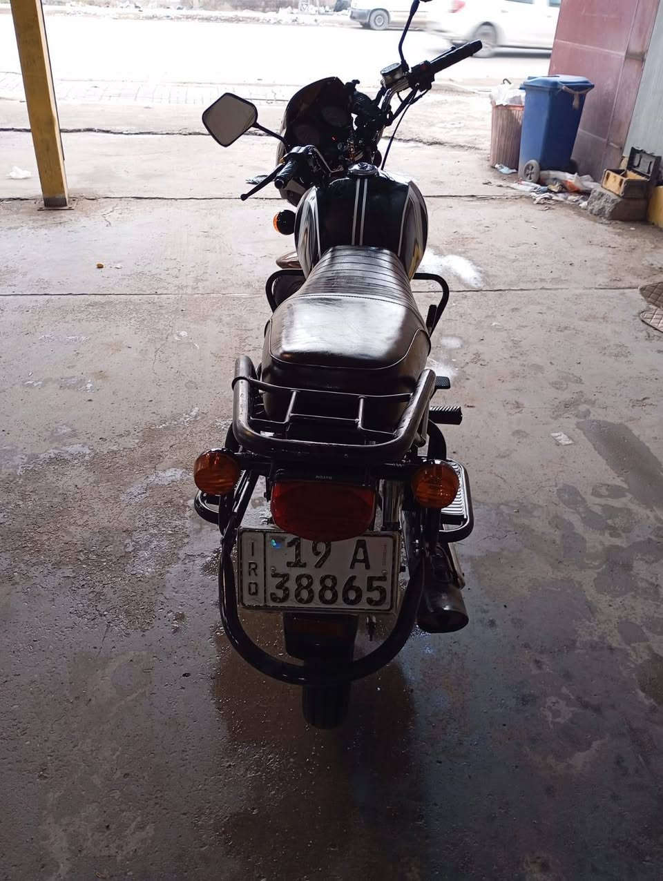 دايون كلاسك موديل 23 للبيع دراجة ومحرك مكفولة رقم انكليزي باسمي تحويل ثاني يوم سنوية لا اتعبك سعر 2500 وبيها مجال بسيط حك جية ***********
