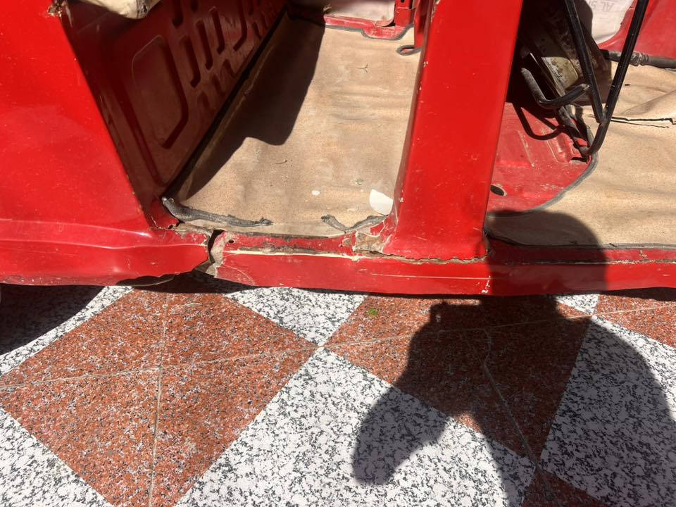 سلام عليكم تكتك تيفيس نضيفه ما نقصه شي تكتك مال عيشه مصبوغه عام وبيه خياسات نفس ما موضح بل صوره مو تجي وتكلي هاي شنو وهاي شنو تكتك موديل 16طالعه بل 17تكتك حلوه سعره ٢٥٠٠رقم ***********
