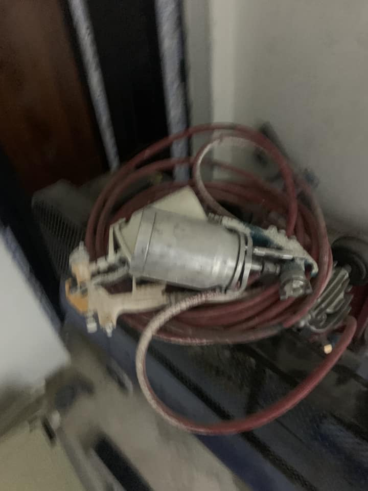 عندي هاي استعمال مره وحده الحجم الجبير اريد متوازي اني على بيعته بعدها بجيس ***********
