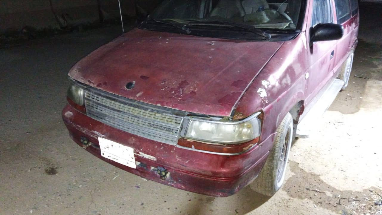 سيارة 🚗 كرنفال قديم شغاله السيارة رقم 📱 بغداد لماني بسم ولد جيراني  مكان السيارة بغداد  اللستفسار عله رقم الوتساب مفتوح ***********
