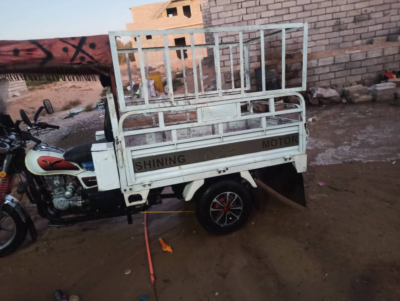 السلام عليكم شباب ستوت للبيع موديل 22 مليون 550 تواصل على هذا الرقم ستوته حلوه مرتبه‏‏‪0773 235 0845‬‏ سكني بيجي
