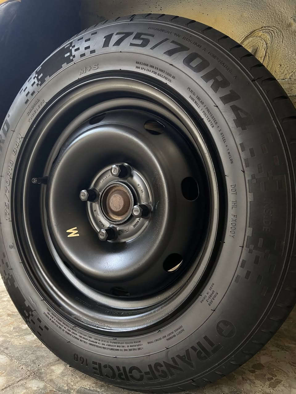 سلام عليڪم 
بيع او امراوس بنضيف 

بيـجو اڪد 405                          

2015         
رقم بغداد سنويتها ماصاقطه
سياره كفاله لا ضربه ولاصبغ ولاتكحيل 
ڪامله ع اخر حبايه 
تخم تاير ڪهربائيات تبريد 
مسجل سماعات 
كشافات 
وزنون 
تلبيسه كشنات وجيس

مڪاني بلحله 
السعر 40وبيها مجال قليل ڪلش 
اي ستفسار 
***********
