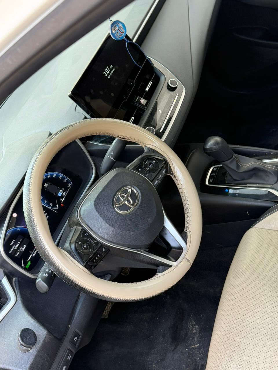 للبيع  كورلا هايبرد
فول مواصفات فتحة
 محرك1800  
٢٠٢٤  موديل
بصمتين 
فتحة  
السيارة حلوة احلى من الصور 
السعر 142
مجالها قليل اخوان حتى ارفع عن نفسي وعنكم الزحمة والاحراج  
متوفر اتصال و واتس اب 
العنوان بغداد / البنوك 
***********
***********
