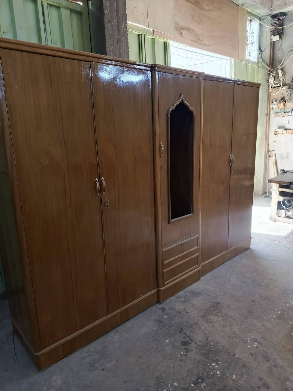 كنتور ابو الخامسه تزكام لبيع السعر 350 وبي مجال الشراي يتصل ***********مكاني القاسم
