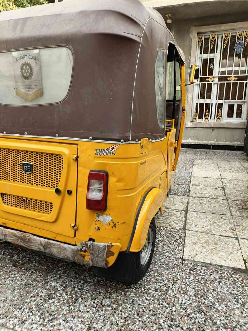 سلام عليكم تكتك 2021
للبيع رقم وسنويه لواحدت طالعه ثاني يوم احولك 
تكتك مجفته اكسن مكفول مكينه لا تنقيص ولا تبخير 
تكتك معمره توسه وولضوتدتهه مكفولا 
مكان بغداد  ***********
