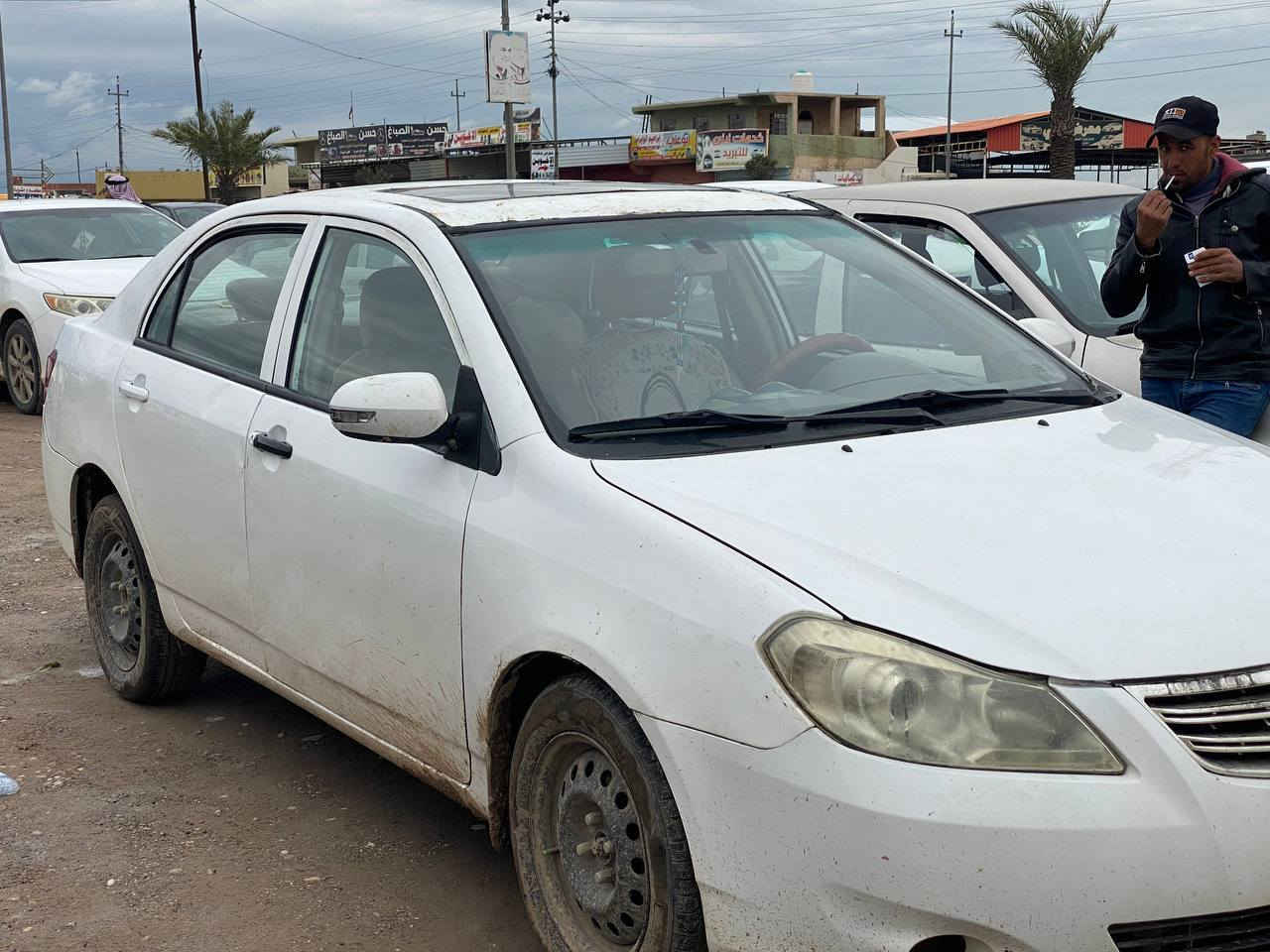 السلام عليكم BYD  للبيع او مراوس ب سيارة كير اوتو فقط 
كير مكينه شرط مصبوغه عام ومكلوبه تبريد تدفئه بصمه ابواب كير اوتو تحكمات ستيرن فول السيارة سعرها 49 بي مجال ***********واتساب
