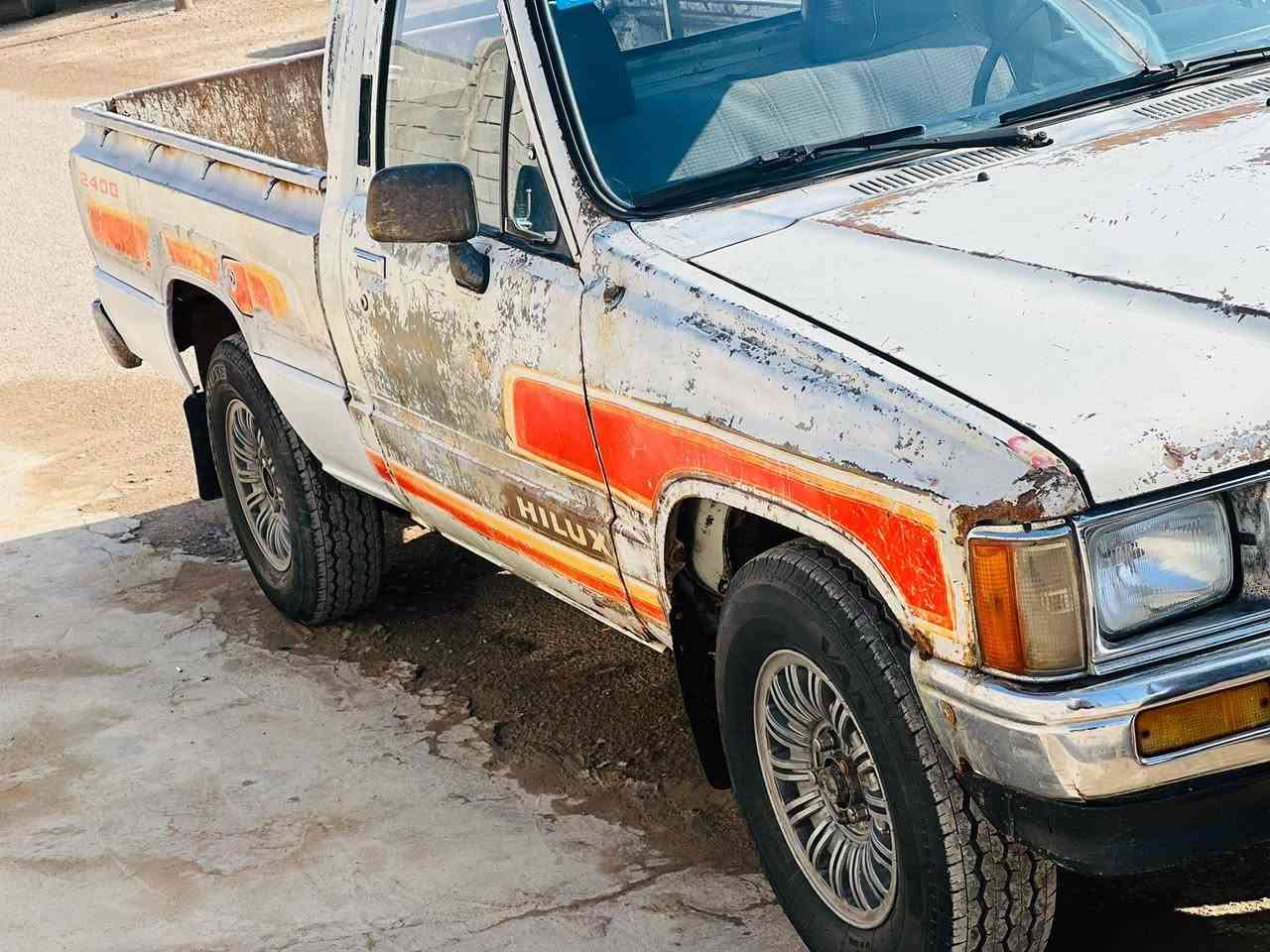 تويوتا ١٩٨٨ بسمي محرك كير اكسل مكفولات شاصي مكفول من الاخياس [كير ٥نمر]سعر ٤٨ [***********/ ***********]تخم ويل +تخم إطار جديد العنوان ديالى المقدادية
