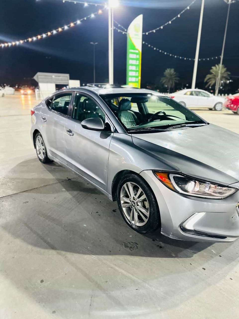 السلام عليكم 
النترا موديل 2017 وارد أمريكي فول مواصفات محرك 2000 دوش حادث امريكا جاملغ وبنيد بدون دواخل جاملغ مبدل وهنا بل عراق البيبان كلير اثر جراد ابيع حزام صور الحادث والسونار بل منشور 
رقم بغداد إنكليزي بأسمي سنويه جديده 
فتحه سلايت 
بصمه +بيبان صندوك بصمة 
ترحيب كشنات كهرباء تدفئة بل كشنات
رادار جانبي 
شاشه كاميرا دوارة 
داخل صاج 
مرايا ليزر 
تحكم سترين فول مع انضمة قياده 
ماشيه 146 الف mi
كير محرك صدر نضيف تخم تاير
دهن جديد وكالة ADINOL
السعر114 بيها مجال بسيط 
مكان بغداد 
الشراي يتصل على رقم 
***********
