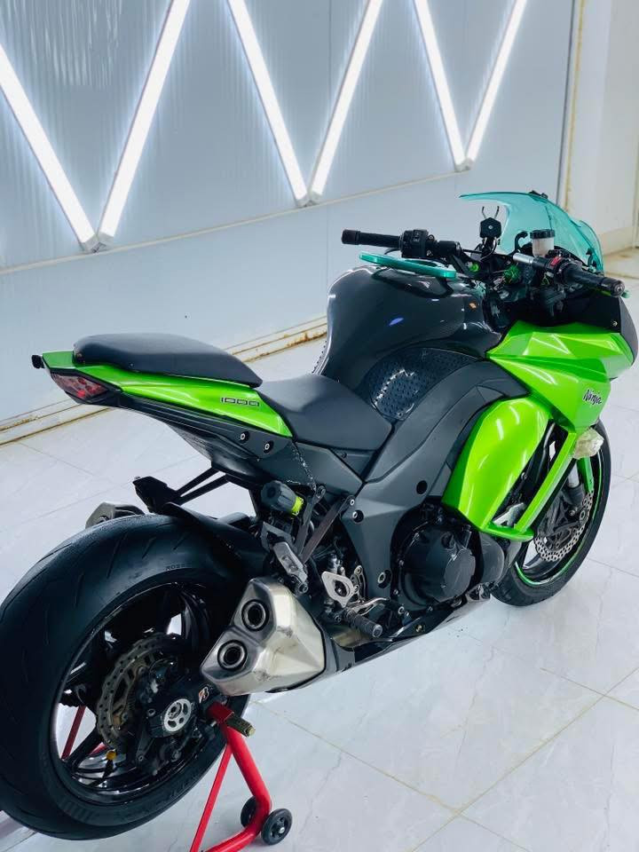 كاوزاكيsx1000 للبع
موديل2016
رقم. ديالى
وارد امريكي
مكينه شركة برغي ممفتوح
مكان خانقين
***********
