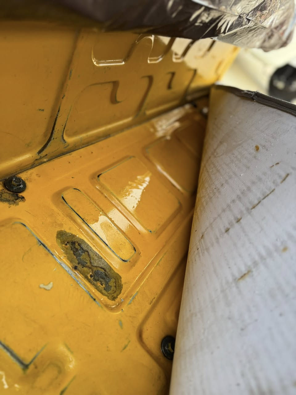 السلام عليكم تكتك للبيع 2018/12/26 رقم وسنويه مكفوله كفاله عامه معمر بس دوس مكينه تجفيت شركه جادر جامه سفاري تخم تاير كله جديد جاهزه للشارع السعر 5400 وبيها  مجال مكاني الامين الثانيه ***********
