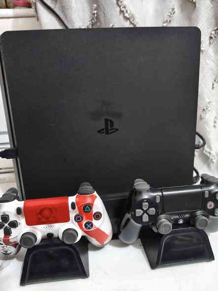 بلي4 نضيف 4اقراص جوزتك2 شرط الفحص 
السعر 290وبي مجال 
الستفسار ***********
 مكان العمارة قضاء الميمونه
