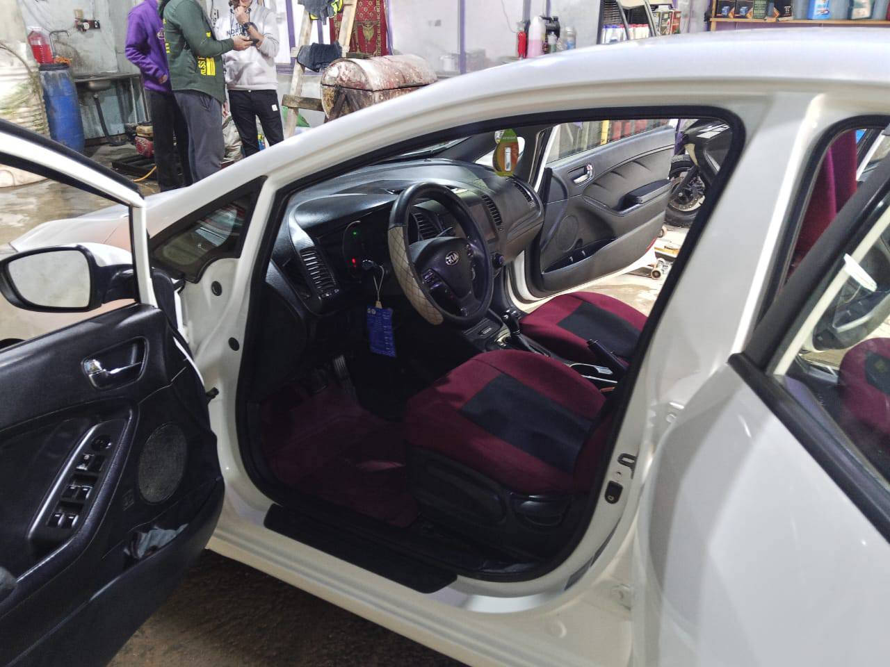 سلام عليكم سيراتو لا بيع ربعطعش خليجي سعر ميه وخمسطعش وبيها مجال كربلاء ايم ملعب ابيع واذا كو حمل راوسها ***********
